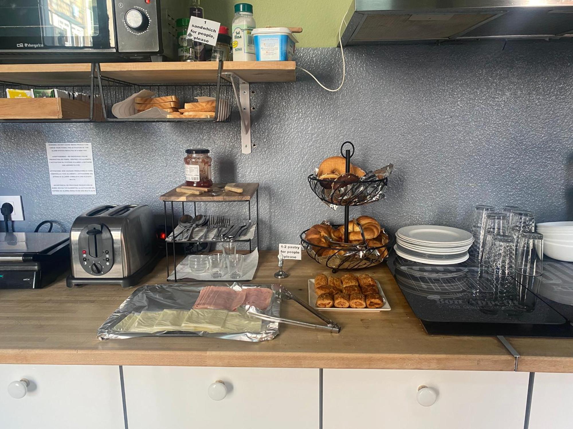 Sant Antoni Hostal, Sustainable Tourism Pensjonat Barcelona